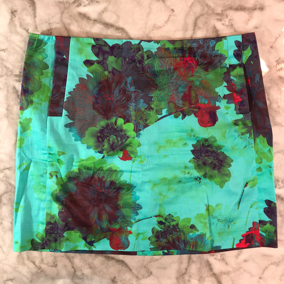 J. Crew Dresses & Skirts - J. Crew Printed Cotton Sateen Mini Skirt